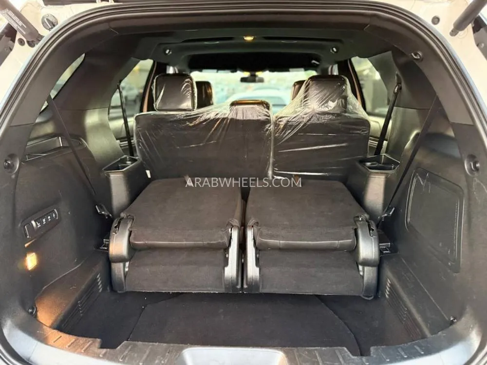 Ford Explorer 2018 for Sale in Sharjah Image-19