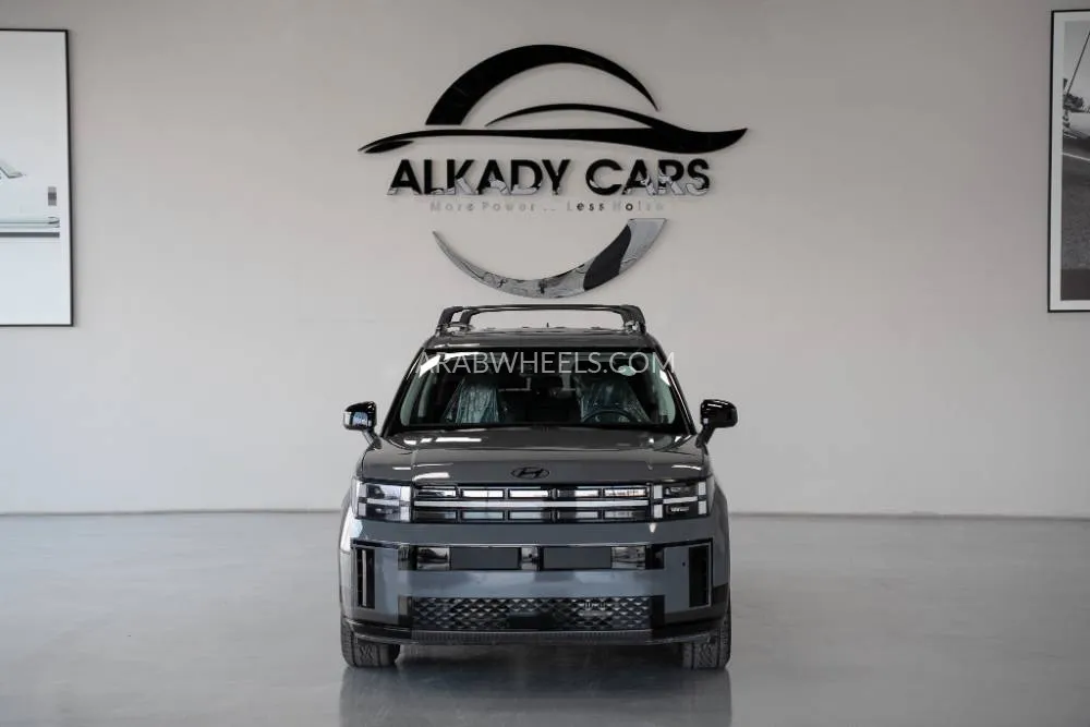 Hyundai Santa Fe 2025 for Sale in Umm Al Quwain Image-6