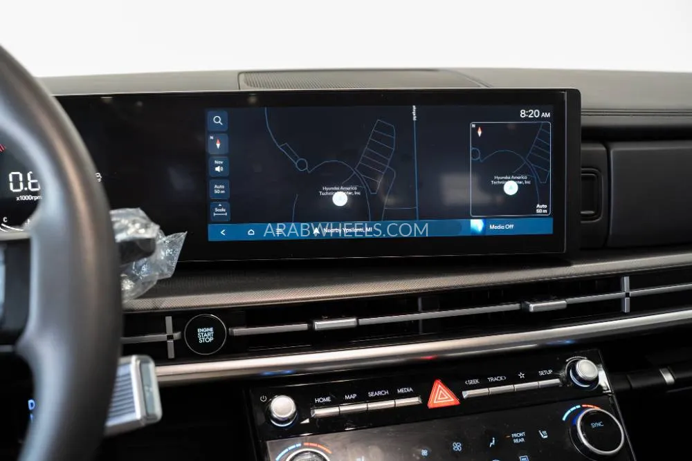 Hyundai Santa Fe 2025 for Sale in Umm Al Quwain Image-8