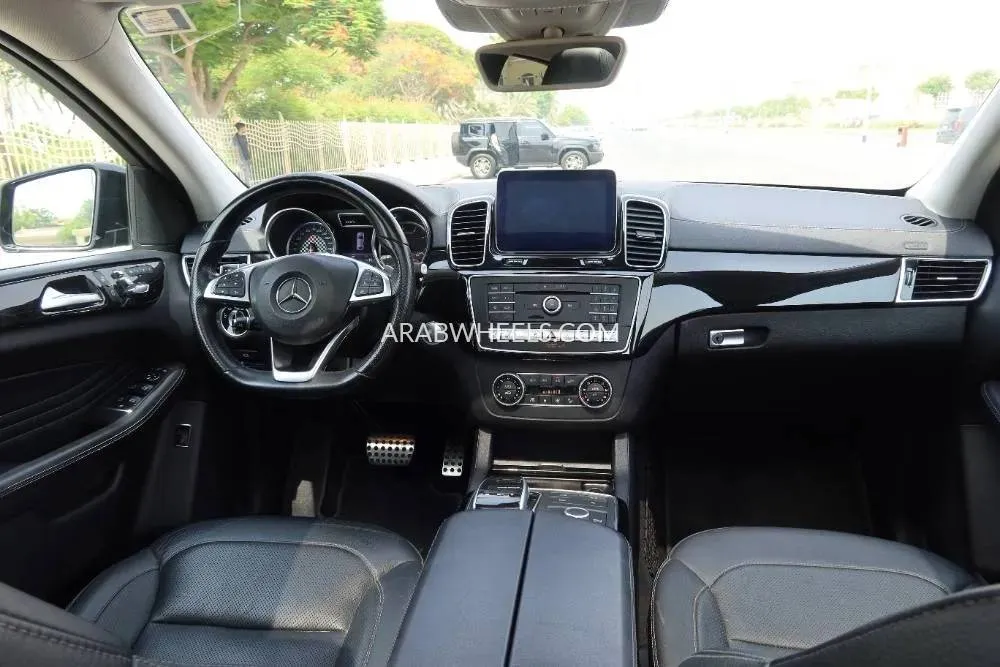مرسيدس بنز GLE Class 2019 for Sale in دبي Image-17