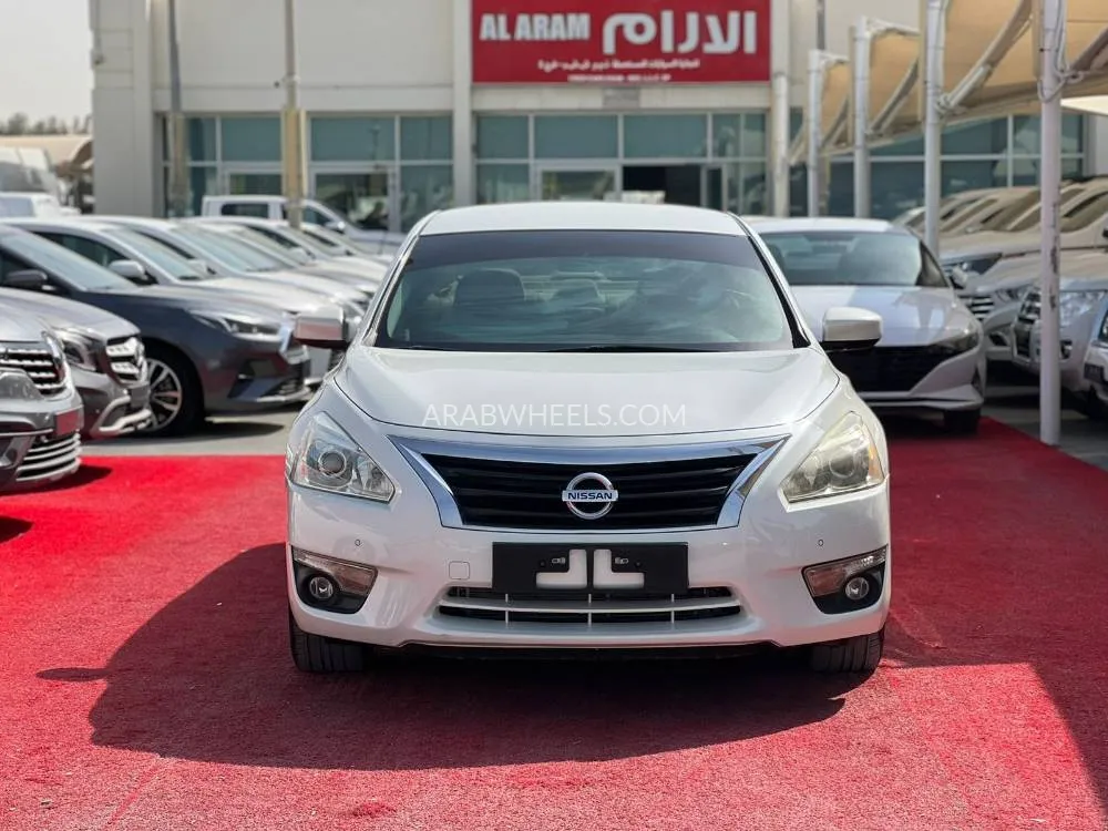 Nissan Altima 2016 for Sale in Sharjah Image-2