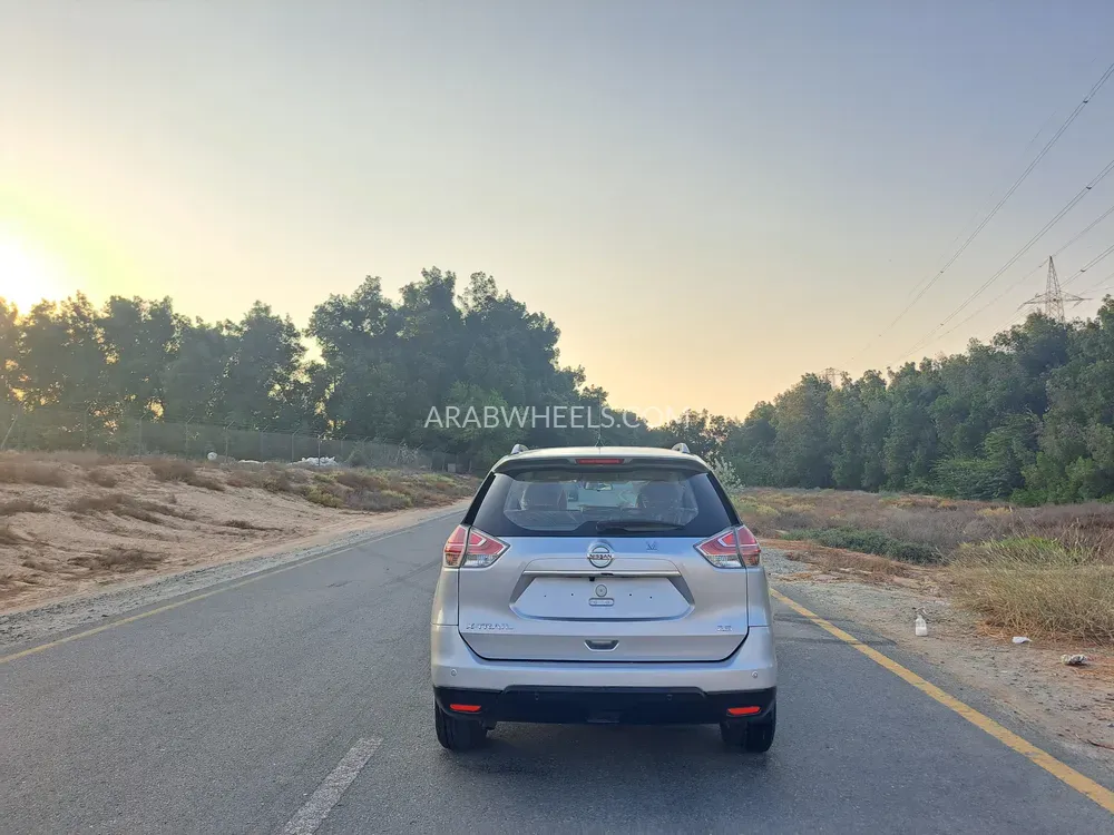 Nissan X-Trail 2015 for Sale in Sharjah Image-16