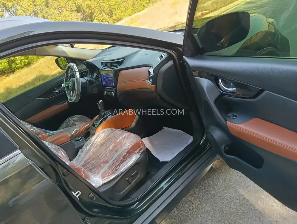 Nissan X-Trail 2018 for Sale in Sharjah Image-9