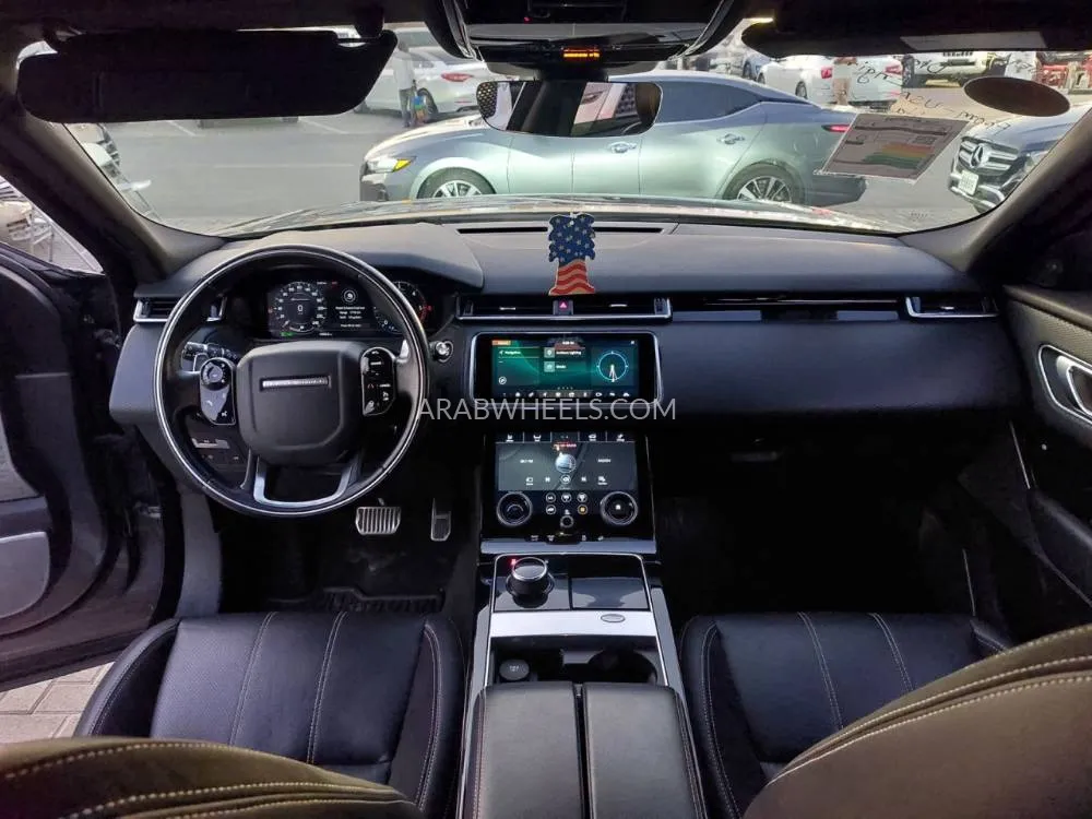 Land Rover Range Rover Velar 2018 for Sale in Sharjah Image-5