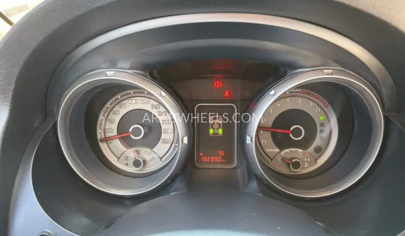 ميتسوبيشي باجيرو 2016 for Sale in الشارقة Image-17