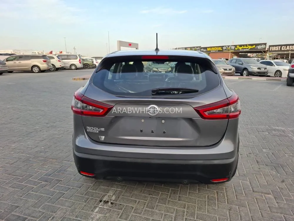 Nissan Rogue 2021 for Sale in Ajman Image-8