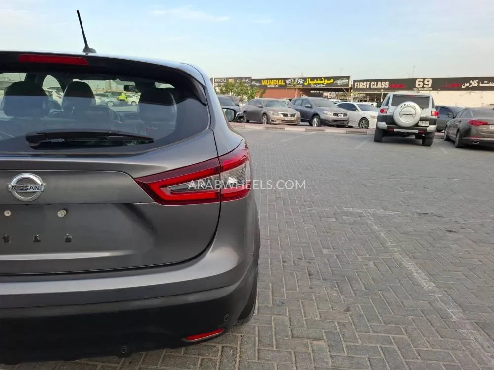 Nissan Rogue 2021 for Sale in Ajman Image-10