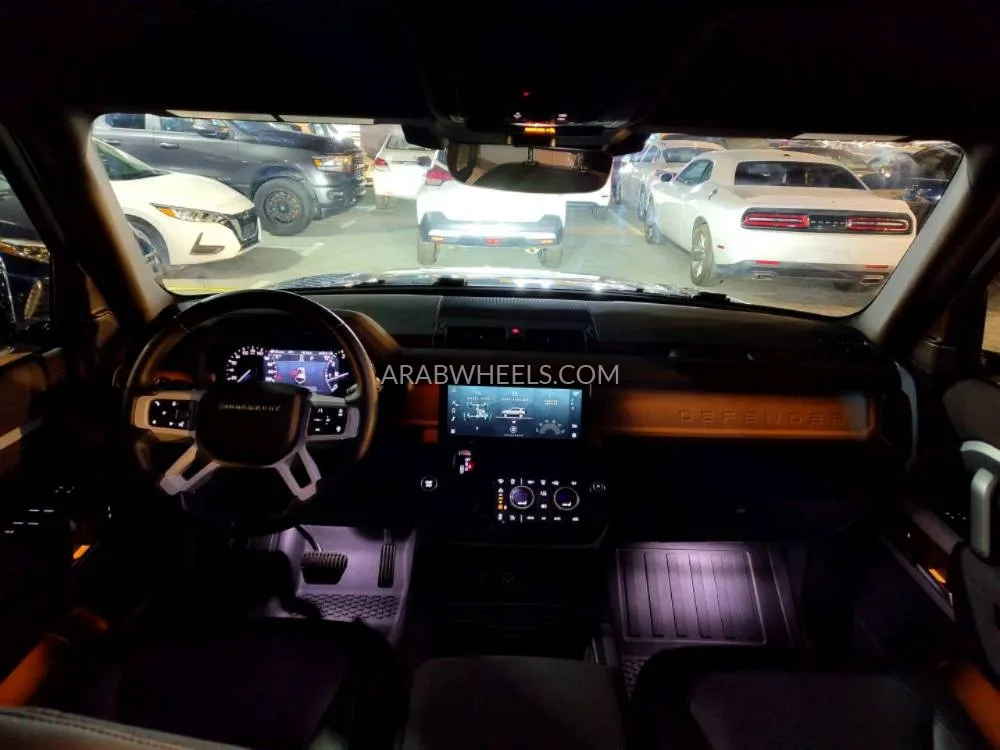 Land Rover Defender 2023 for Sale in Sharjah Image-6