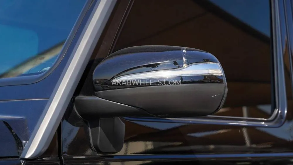 Mercedes Benz G Class 2011 for Sale in Sharjah Image-14