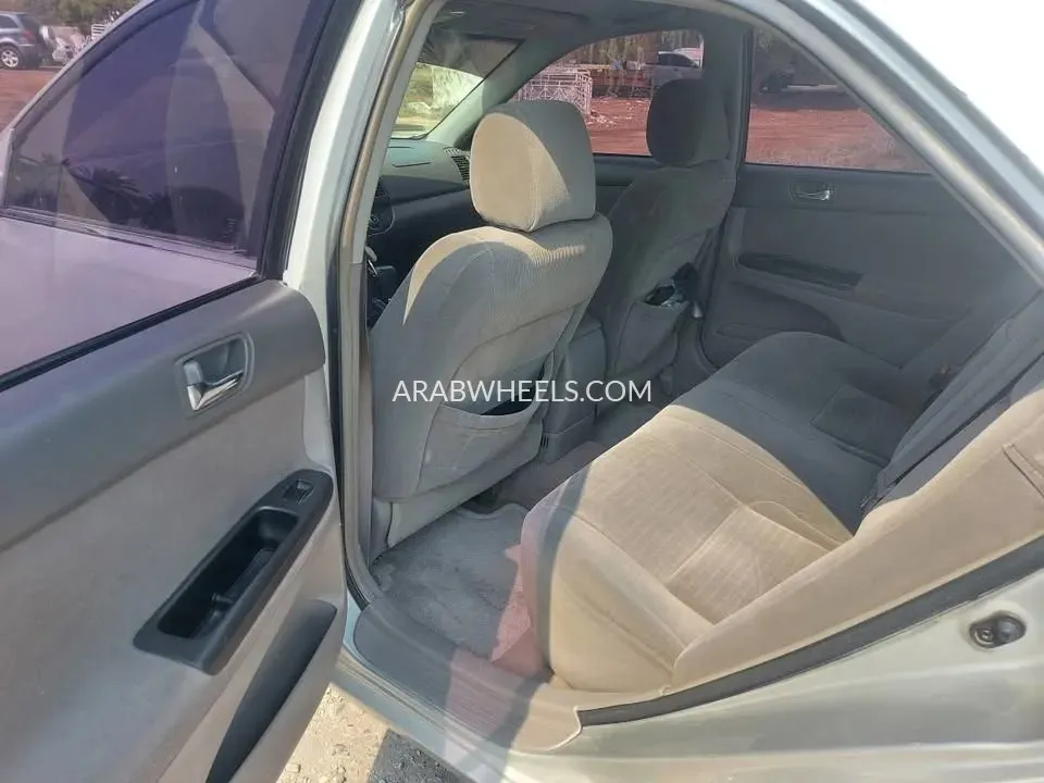 Toyota Camry 2005 for Sale in Ras Al Khaimah Image-9