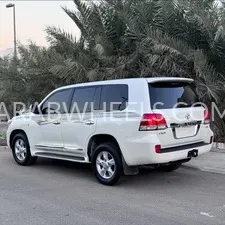 Toyota Land Cruiser 2009 for Sale in Abu Dhabi Image-4