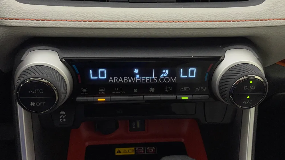 Toyota Rav4 2024 for Sale in Dubai Image-47