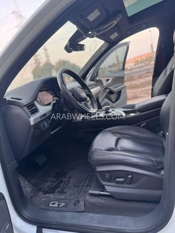 Audi Q7 2018 for Sale in Sharjah Image-6