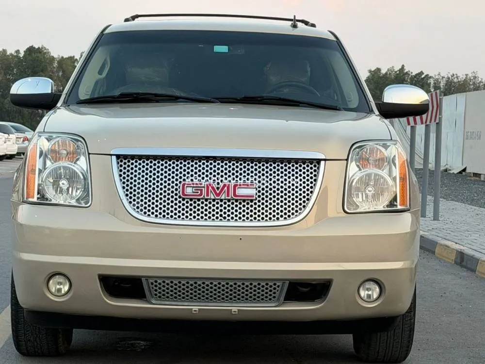 GMC Yukon 2007 for Sale in Sharjah Image-4