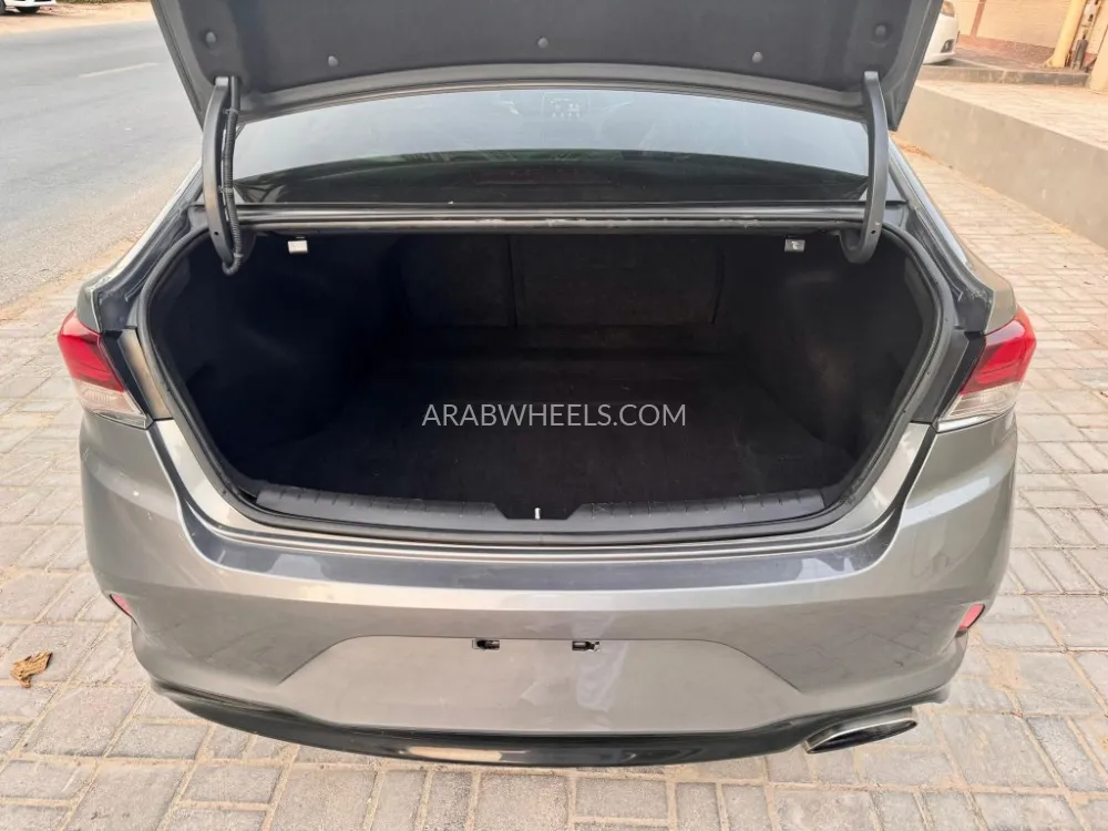 هيونداي سوناتا 2019 for Sale in دبي Image-10