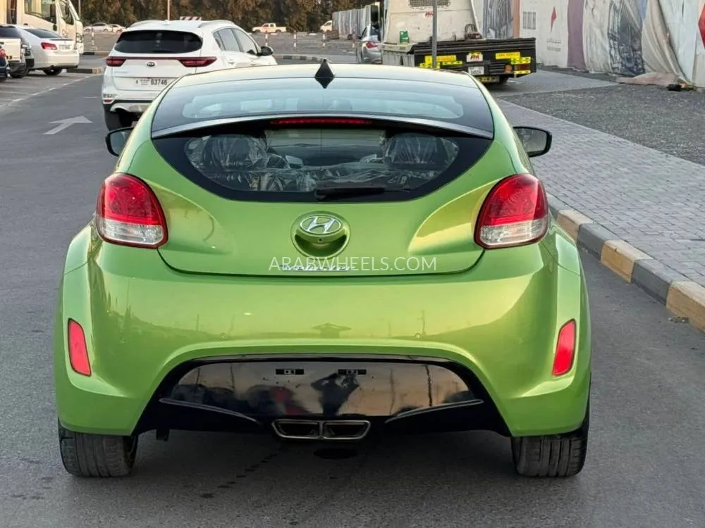 Hyundai Veloster 2016 for Sale in Sharjah Image-5