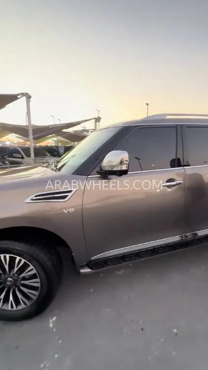 Nissan Patrol 2015 for Sale in Sharjah Image-2