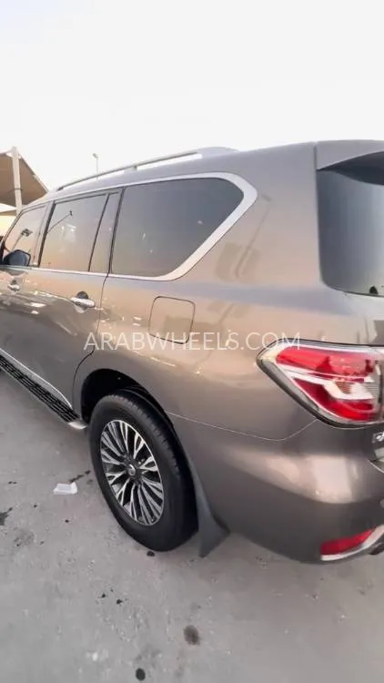 Nissan Patrol 2015 for Sale in Sharjah Image-16
