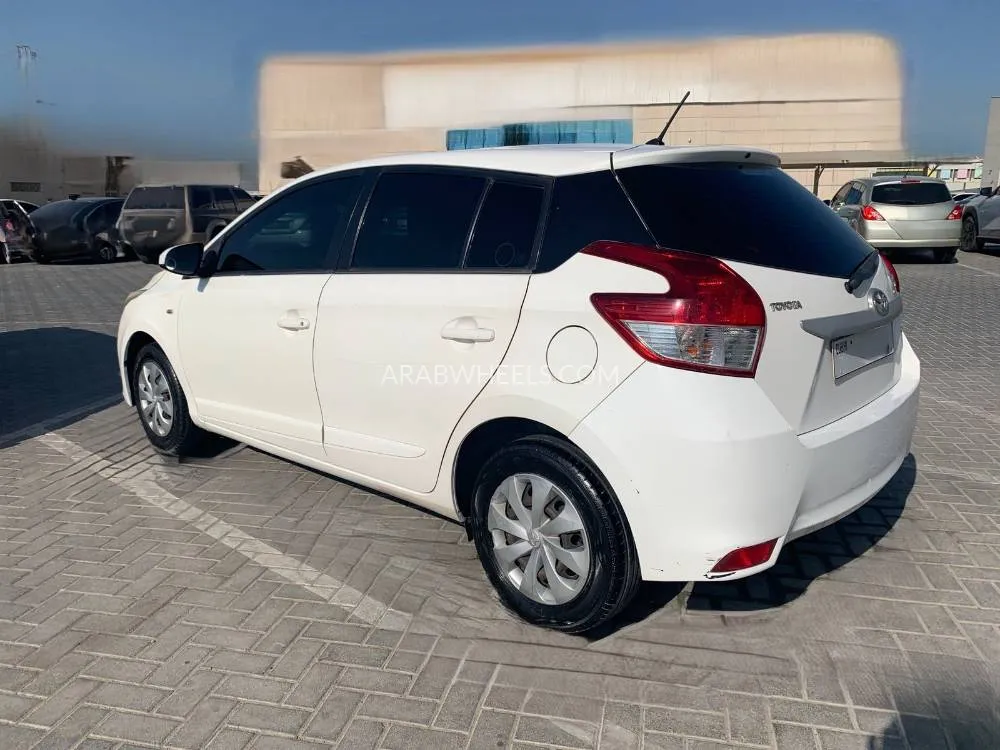 Toyota Yaris 2017 for Sale in Sharjah Image-13