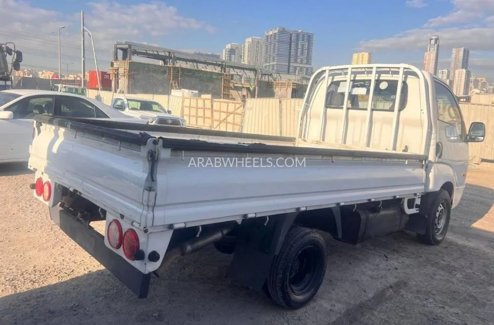 Kia Bongo 2011 for Sale in Dubai Image-7