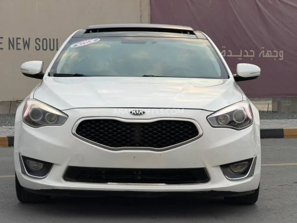 Kia Cadenza 2014 for Sale in Sharjah Image-3