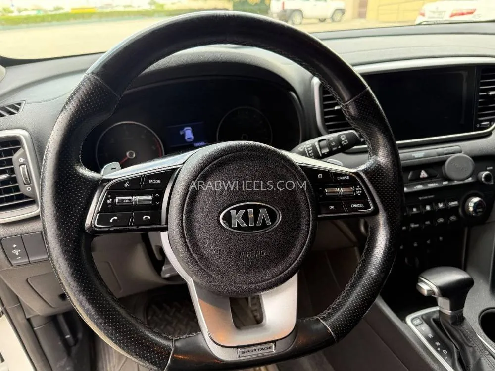 Kia Sportage 2019 for Sale in Sharjah Image-10