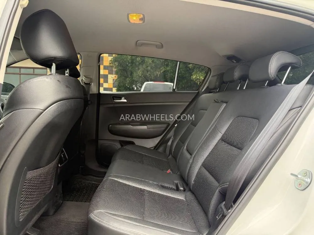 Kia Sportage 2019 for Sale in Sharjah Image-13