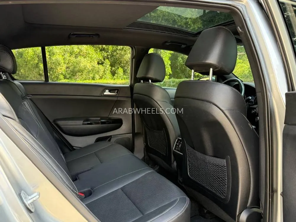 Kia Sportage 2021 for Sale in Sharjah Image-6