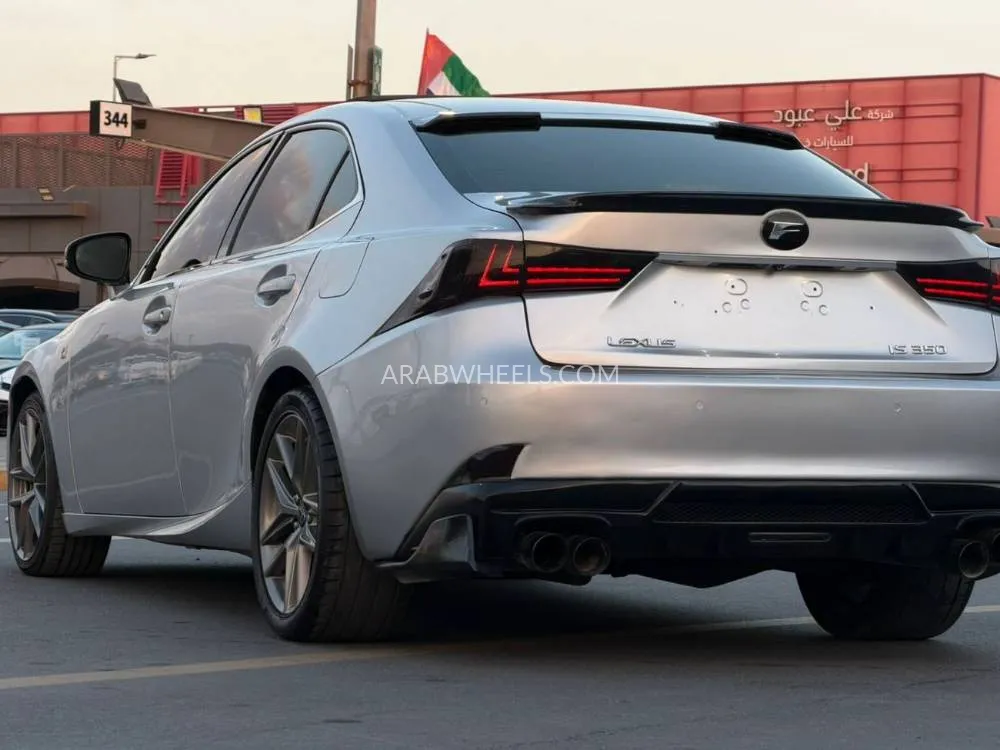 Lexus IS 2014 for Sale in Sharjah Image-6