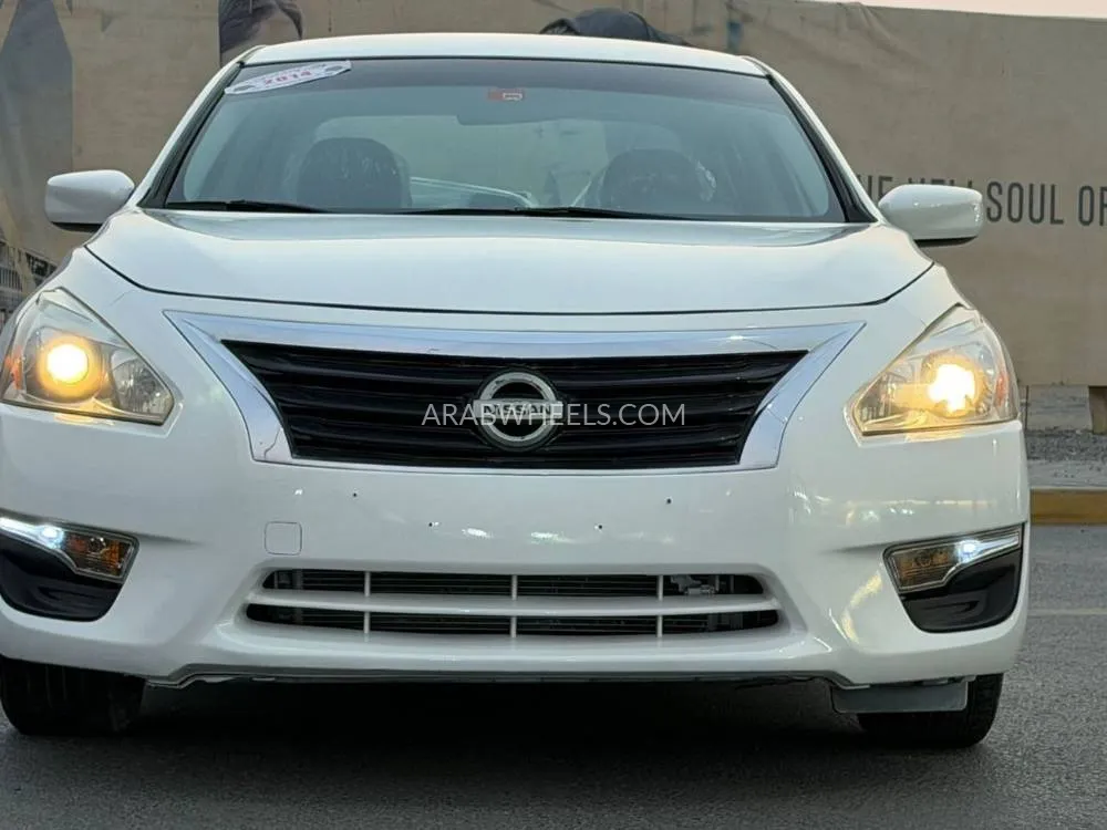 Nissan Altima 2014 for Sale in Sharjah Image-3