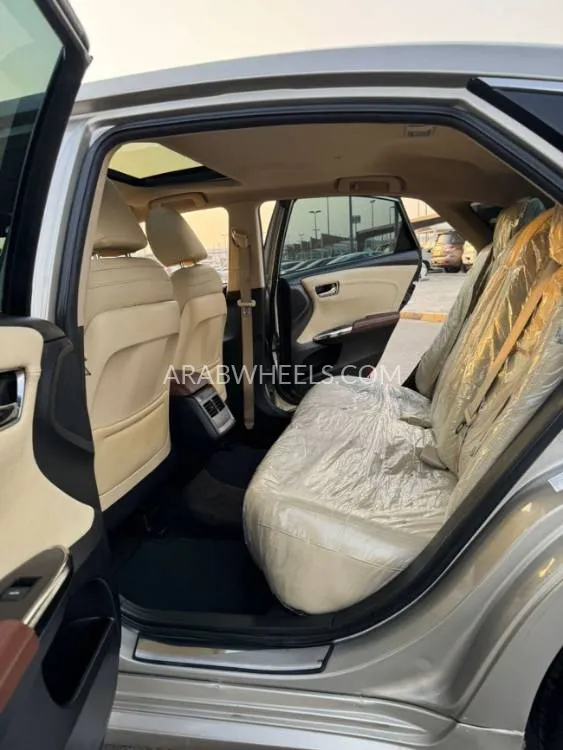 Toyota Avalon 2014 for Sale in Sharjah Image-20