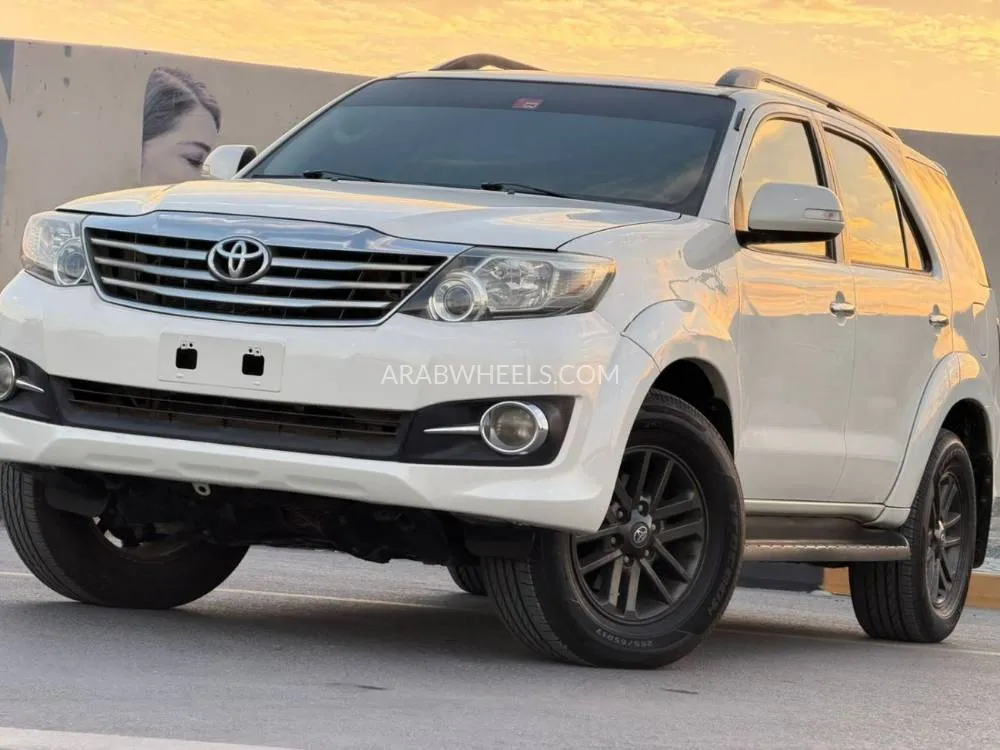 Toyota Fortuner 2015 for Sale in Sharjah Image-6