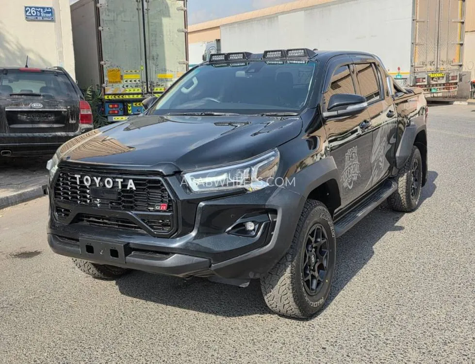 Toyota Hilux 2022 for Sale in Dubai Image-6