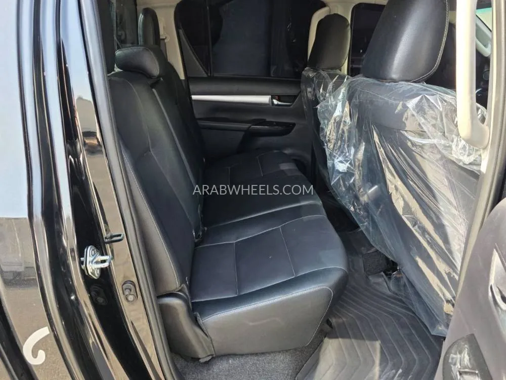 Toyota Hilux 2022 for Sale in Dubai Image-17