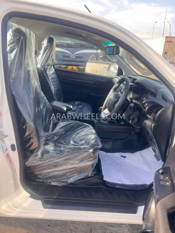 تويوتا هايلوكس 2019 for Sale in دبي Image-10