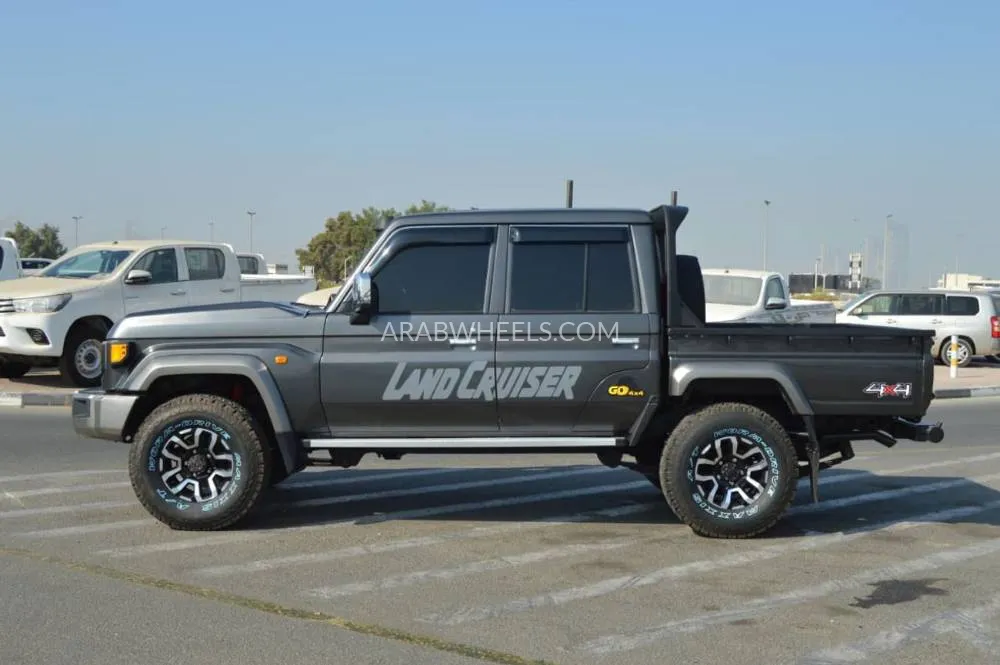 تويوتا لاند كروزر 70 سيريز 2019 for Sale in دبي Image-7
