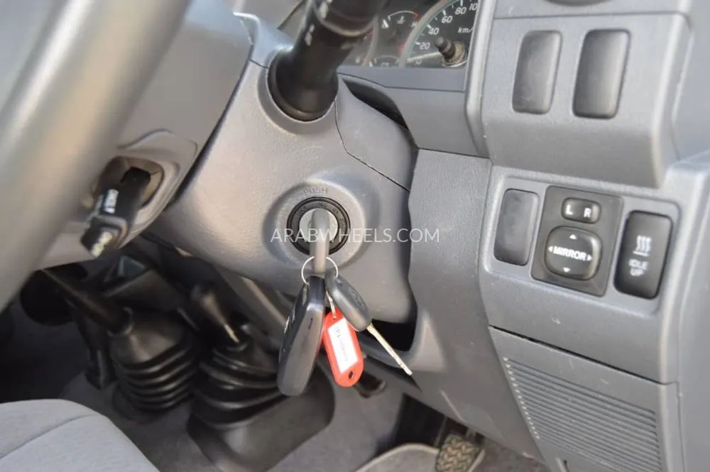 تويوتا لاند كروزر 70 سيريز 2019 for Sale in دبي Image-14