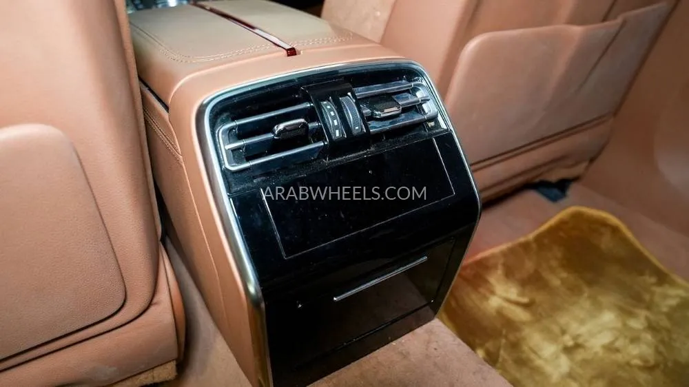 Hongqi H9 2023 for Sale in Sharjah Image-14