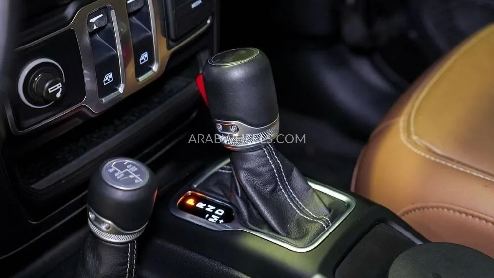 Jeep Wrangler 2022 for Sale in Sharjah Image-7