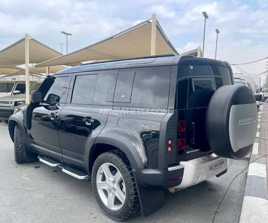 Land Rover Defender 2020 for Sale in Sharjah Image-2