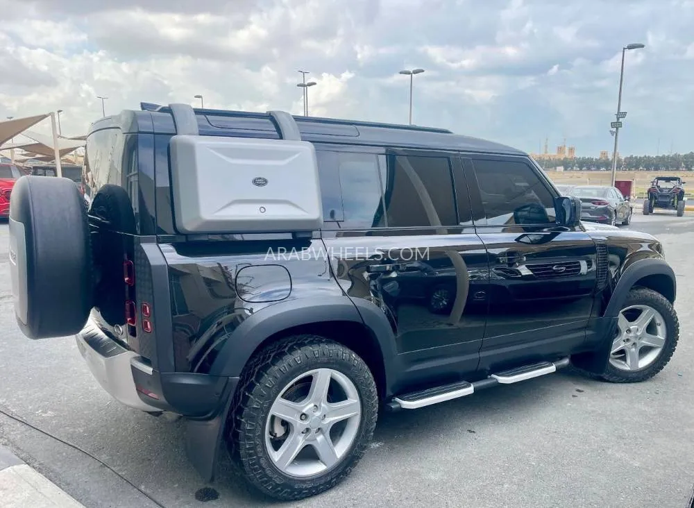 Land Rover Defender 2020 for Sale in Sharjah Image-3