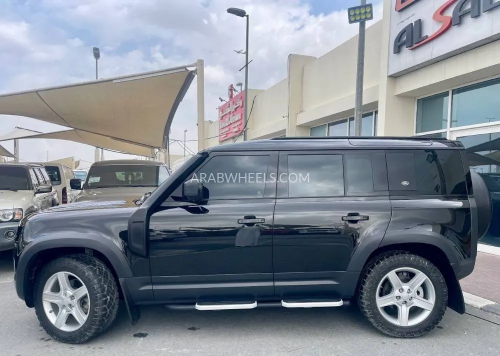 Land Rover Defender 2020 for Sale in Sharjah Image-4