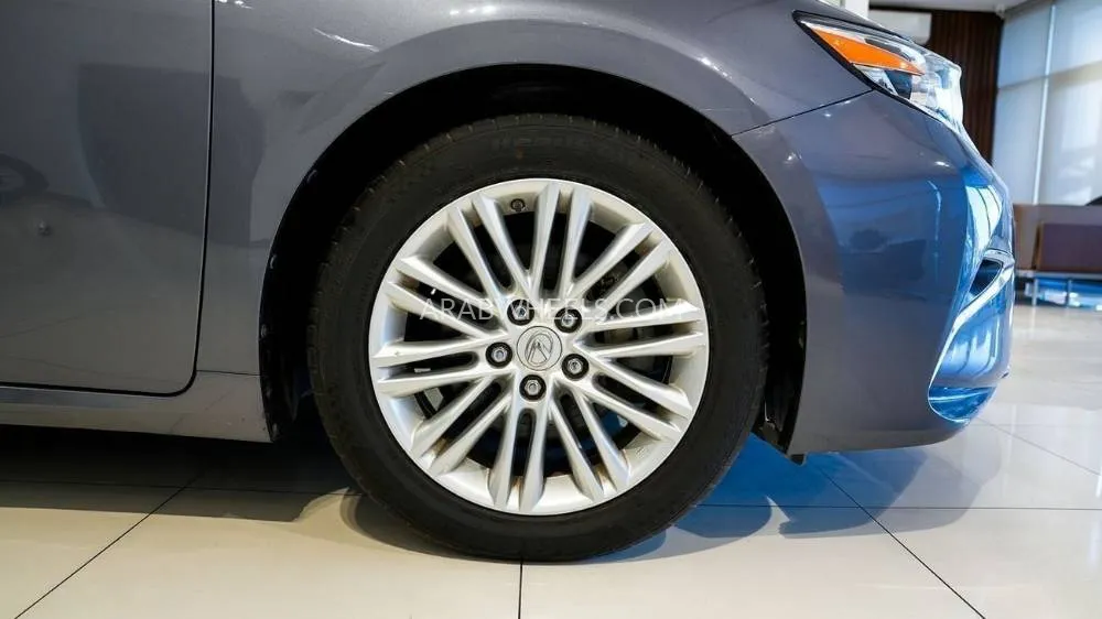 Lexus ES 2017 for Sale in Sharjah Image-20