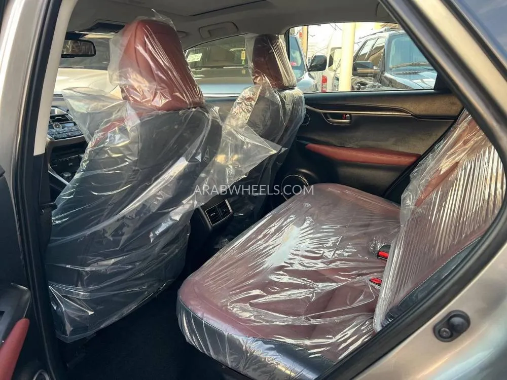 لكزس NX 2015 for Sale in الشارقة Image-6