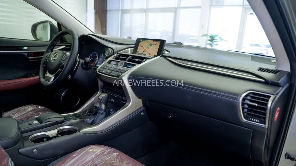 لكزس NX 2015 for Sale in الشارقة Image-17