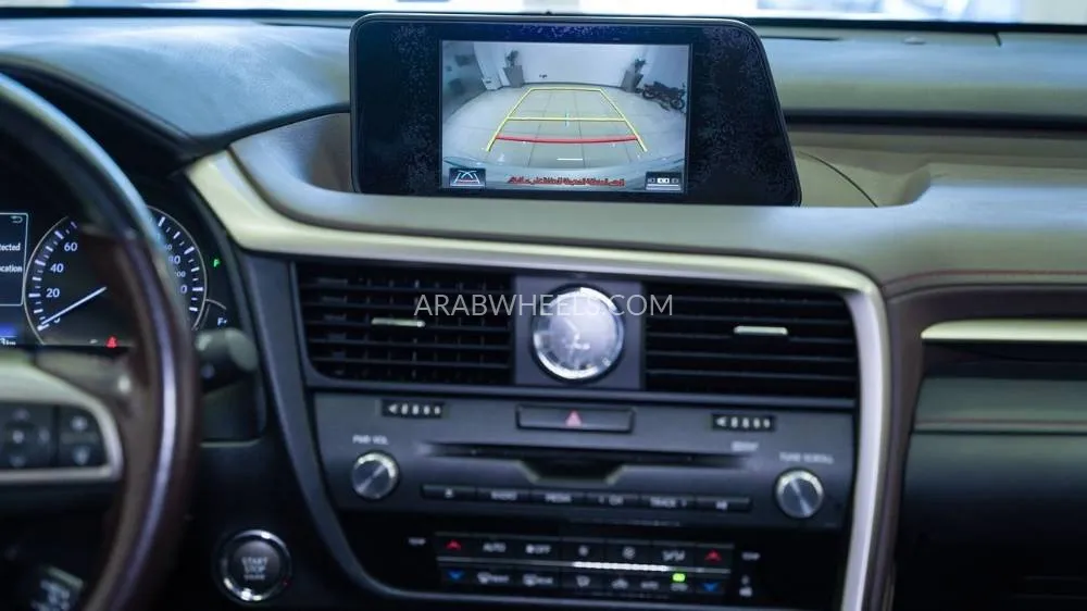 Lexus RX 2018 for Sale in Sharjah Image-17