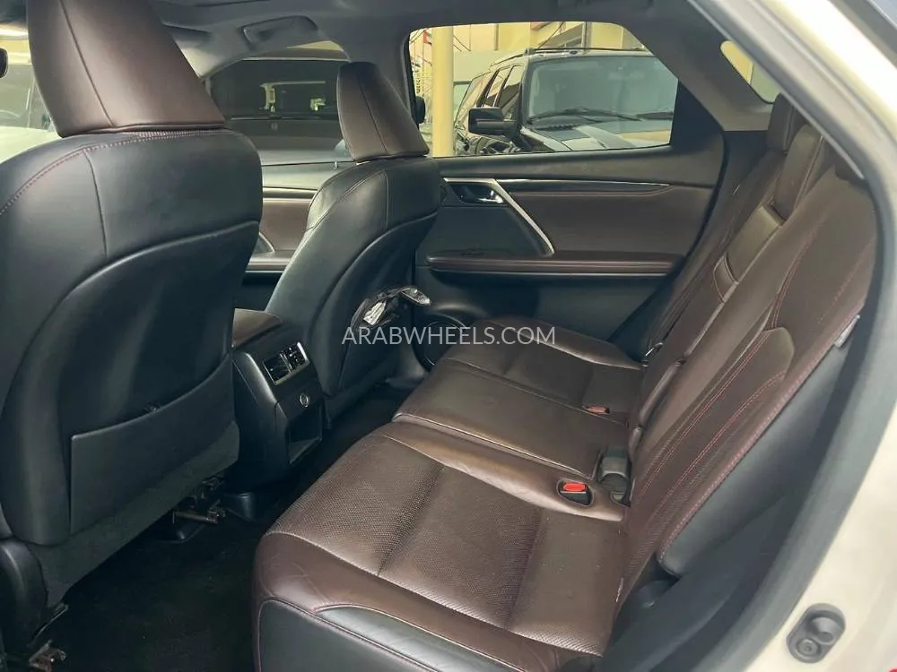 Lexus RX 2018 for Sale in Sharjah Image-5