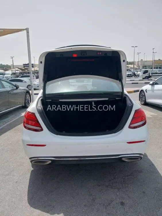 Mercedes Benz E Class 2018 for Sale in Dubai Image-9