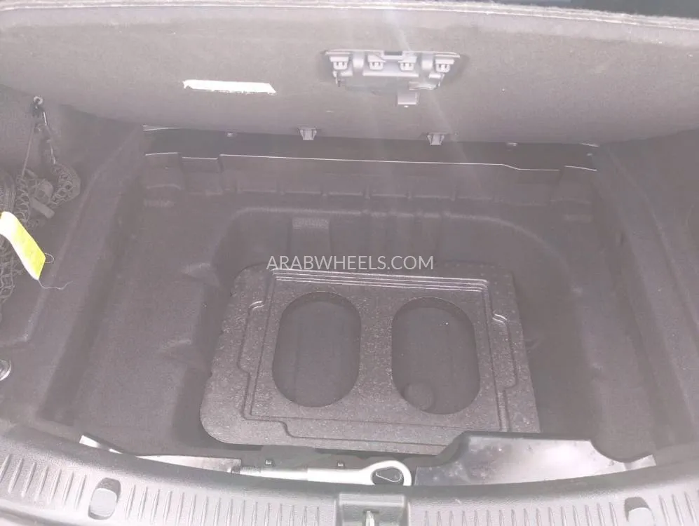 Mercedes Benz E Class 2018 for Sale in Dubai Image-14