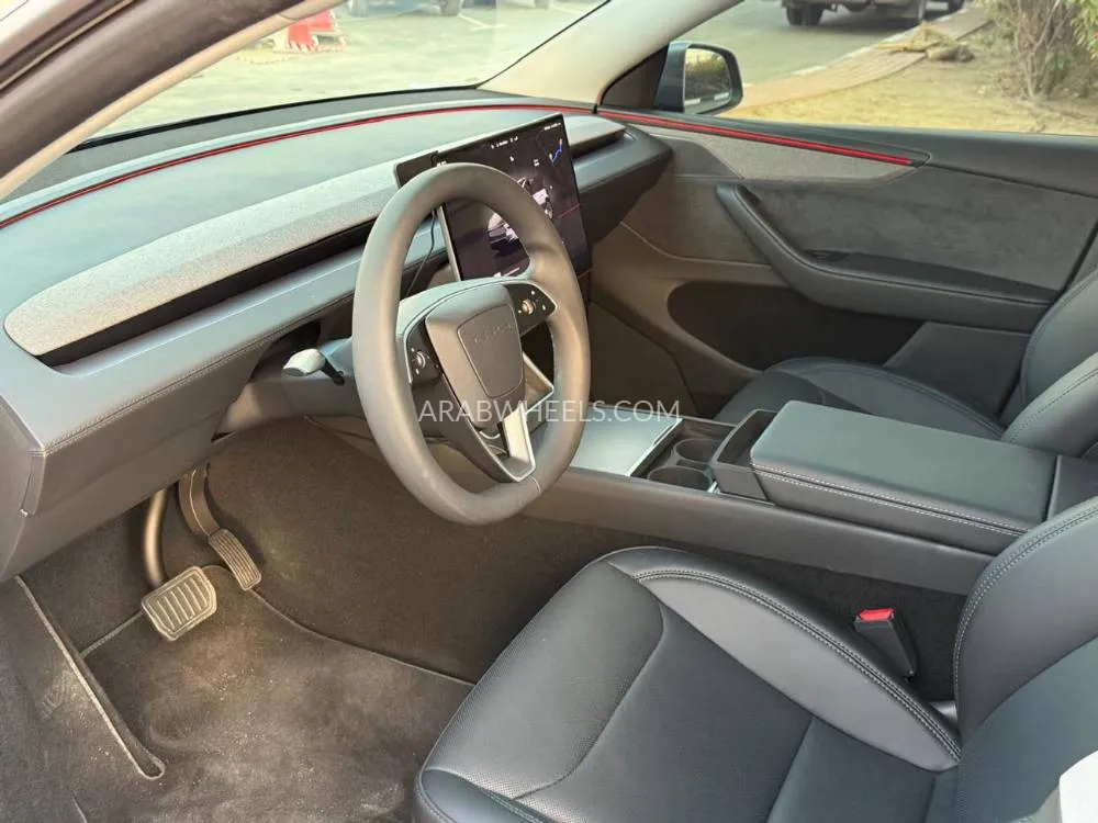 تسلا Y موديل  2025 for Sale in دبي Image-7
